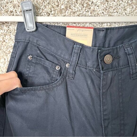 Levi’s Jeans Women’s 27x32 Black High-Waisted Mom NWT - Picture 2 of 9